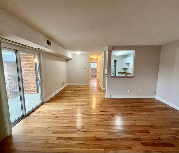 Building Photo - Anderson Apartments