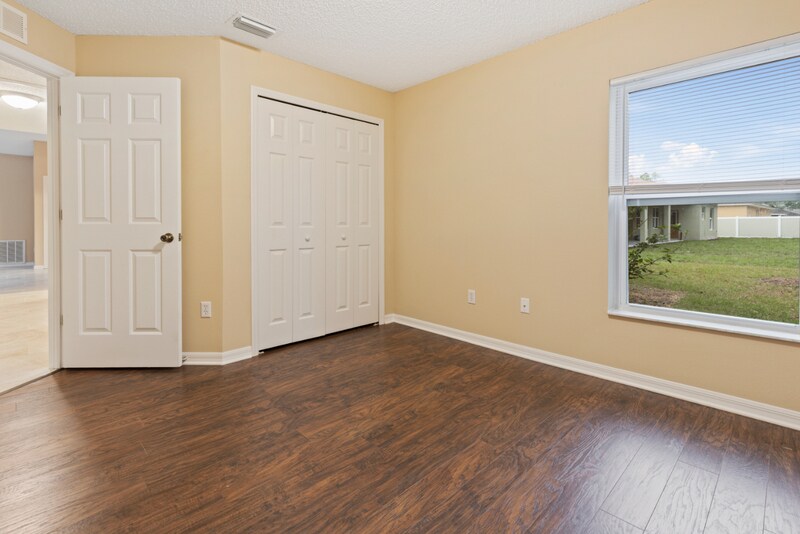 Building Photo - 57 Pin Oak Dr