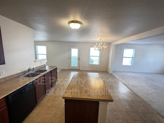 Building Photo - 723 Skywatch Ln