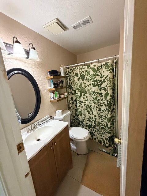 Building Photo - 6508 Gambol Quail Dr E