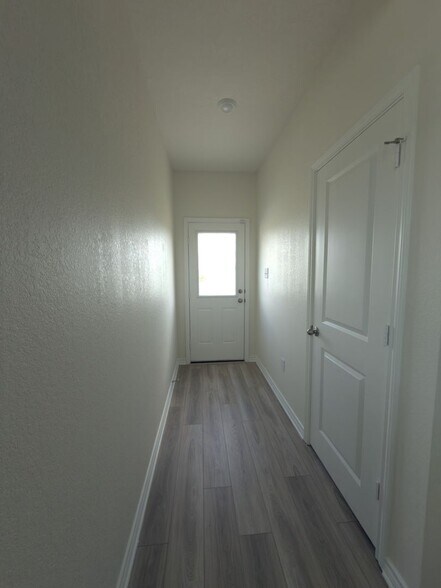 Building Photo - 14311 Calaveras Cv