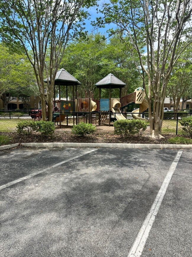 Building Photo - 12700 Bartram Park Blvd