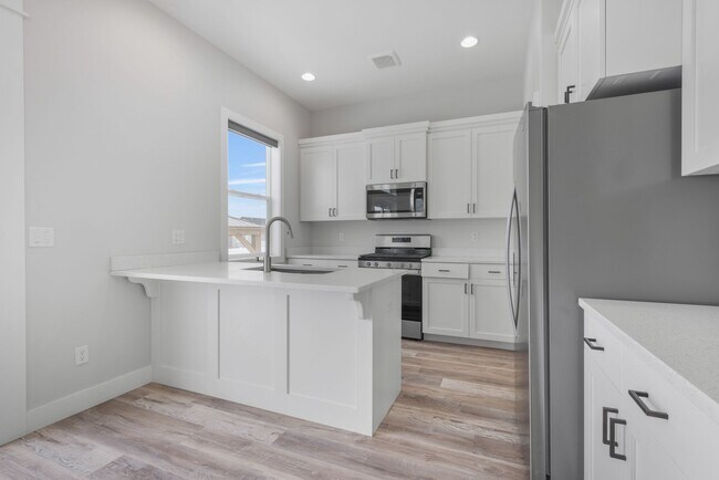 Building Photo - 3 Bed 2 Full Bath home