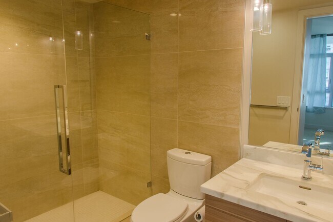 Building Photo - 2bd/2ba Seattle Condo