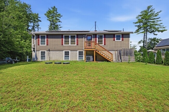 Building Photo - 74 Blackmore Pond Cir