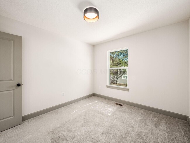 Building Photo - 130 N Guilford Ave