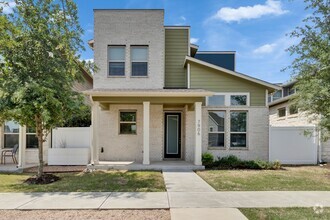 Building Photo - 7906 Frida Bend