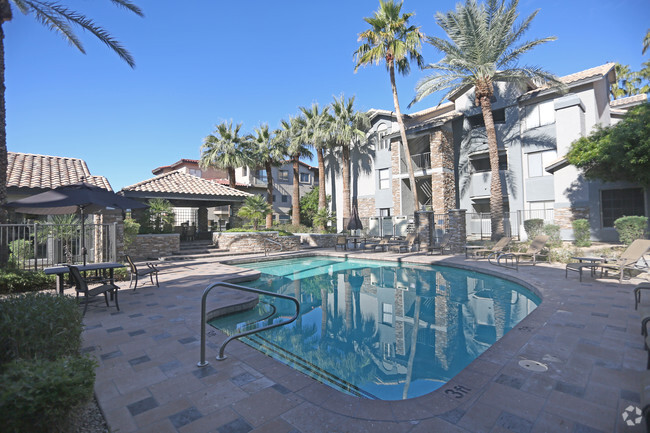 Primary Photo - The Dakota At Camelback