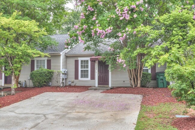 Building Photo - 128 Shelby Dr