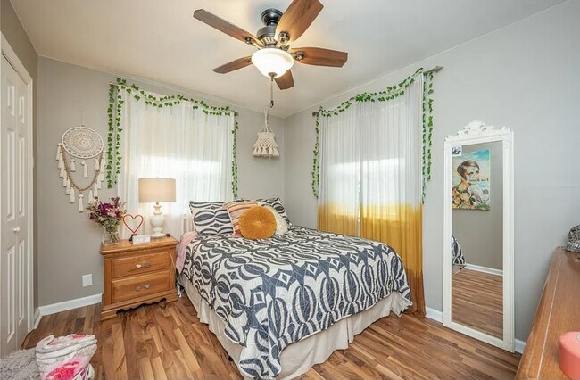 Building Photo - 4044 51st St