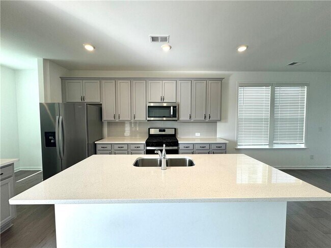 Building Photo - 4541 Encore Blvd