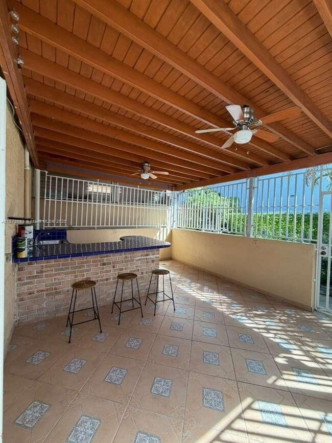 Building Photo - 6538 W 2nd Ct