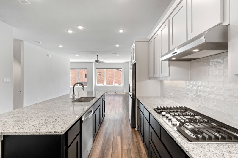 Building Photo - 8115 Bromley Dr