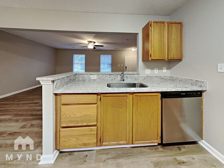 Building Photo - 11527 Stewarts Crossing Dr