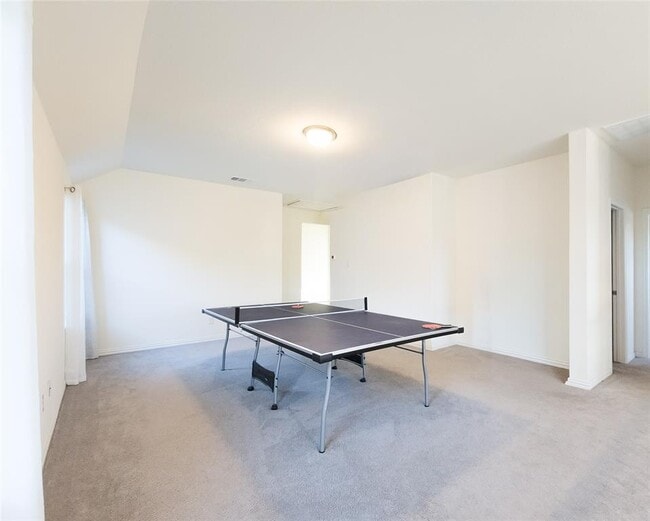 Building Photo - 627 Pheasant Hill Ln