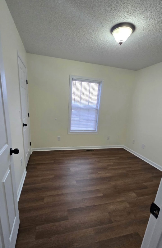 Building Photo - 120 Meadowlark