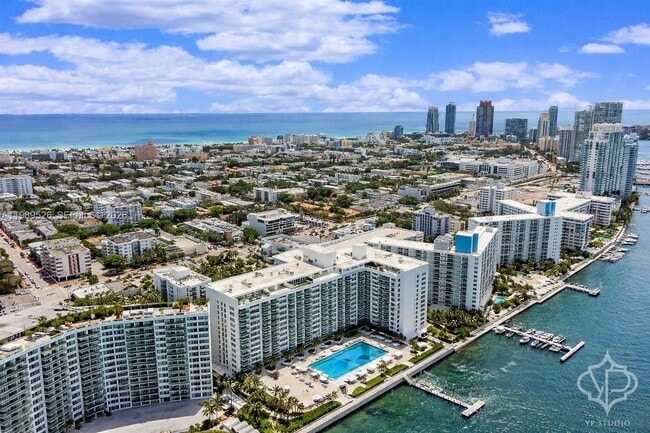 Building Photo - 1000 West Ave