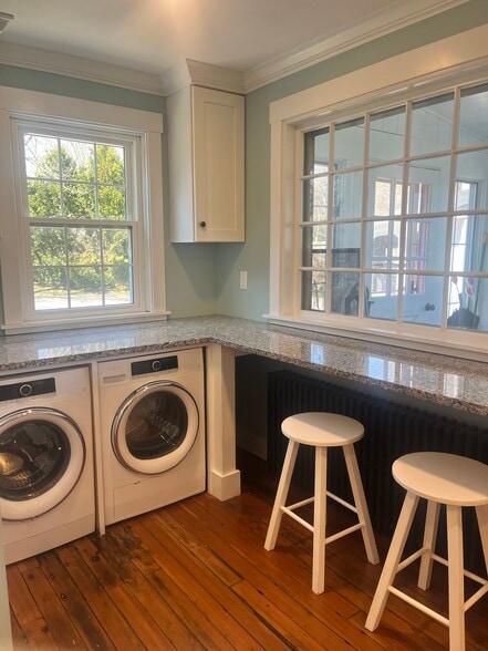 Building Photo - 275 McCorrie Ln