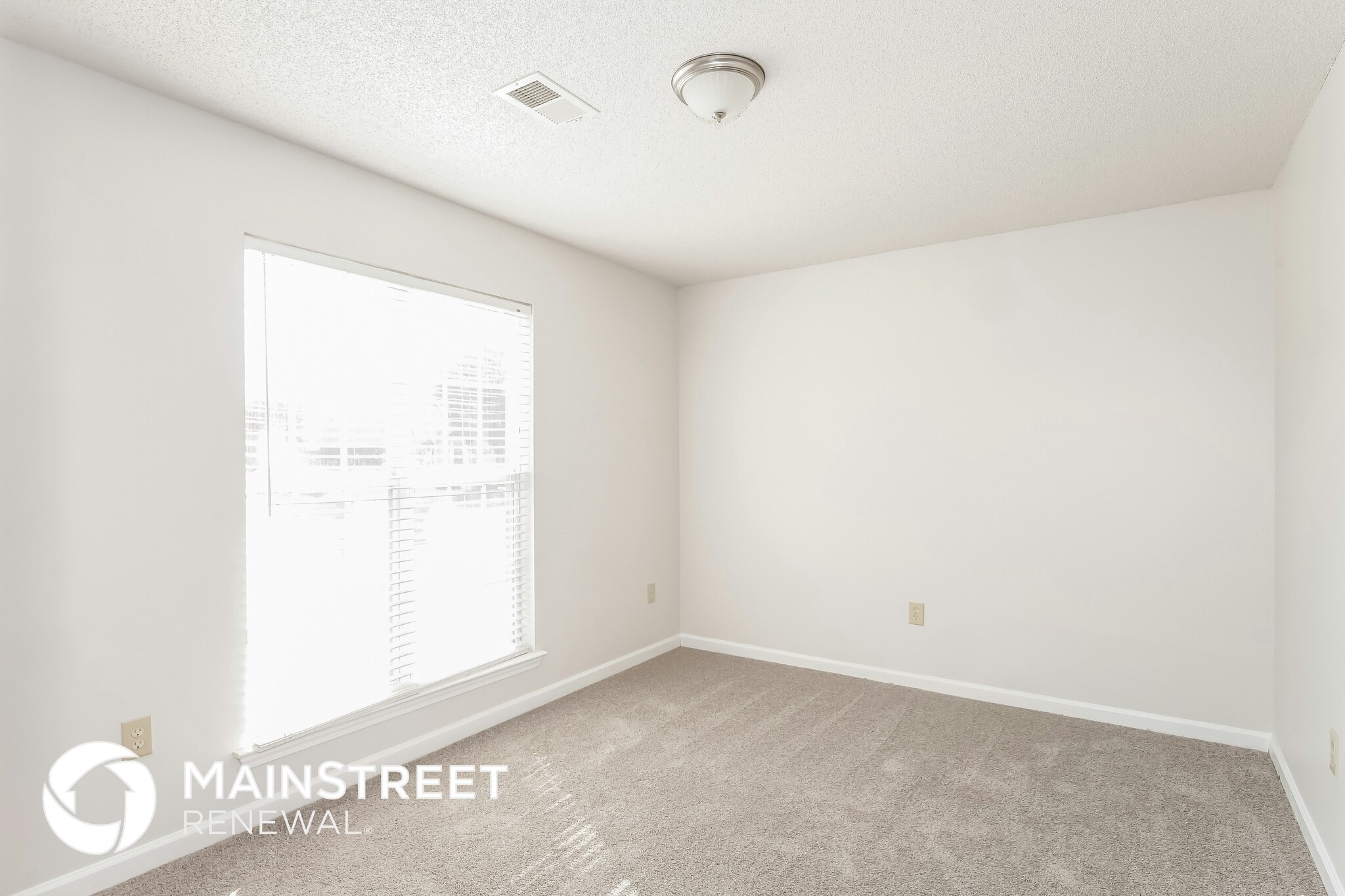 Building Photo - 5677 Kaitlyn Dr W