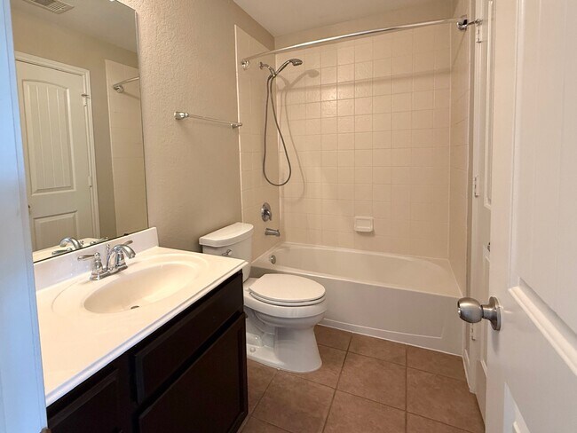 Building Photo - 8139 Edenwood Dr