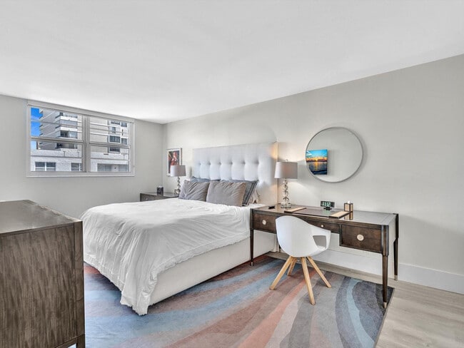 Building Photo - 1421 S Ocean Blvd