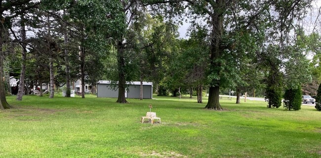 Building Photo - Spacious 2-Bed 1-Bath House