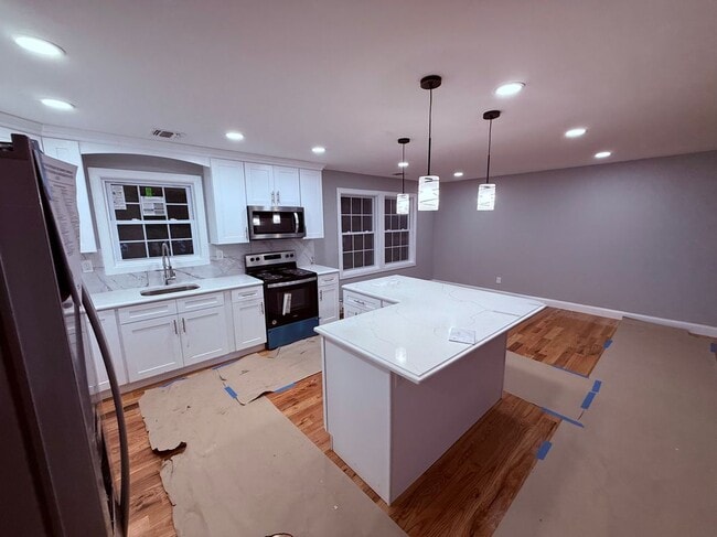 Building Photo - 38 Nostrand Ave