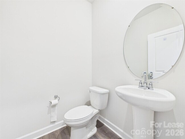 Building Photo - 1768 Braemar Vlg Dr