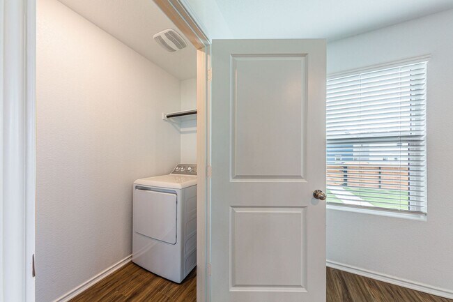 Building Photo - 252 Patagonia