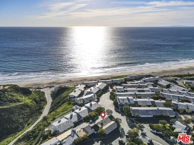 Building Photo - 6801 Seawatch Ln