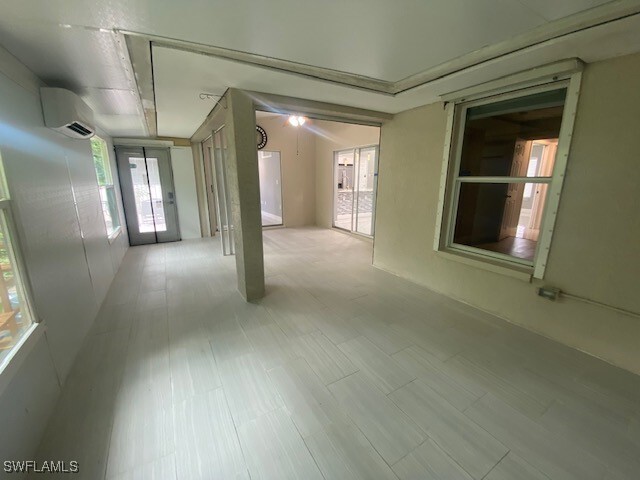 Building Photo - 8409 Tahiti Rd