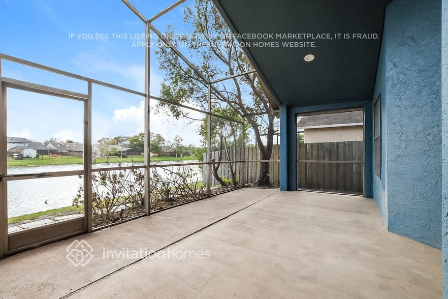 Building Photo - 242 Lakebreeze Cir