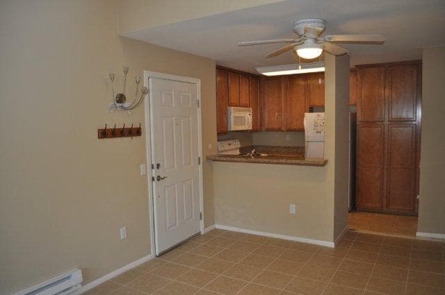 Building Photo - Studio Condo with Vaulted Ceilings in Serra Mesa