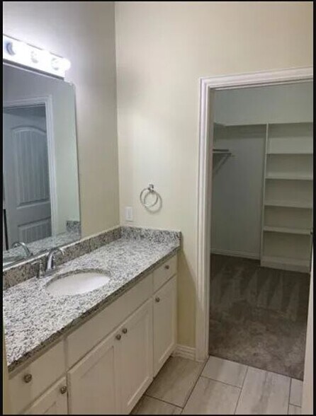 Building Photo - 3514 Brookstone Dr