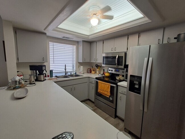 Building Photo - 13731 Markham Ln