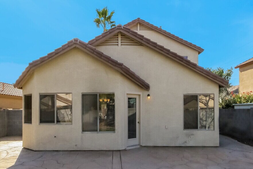 Building Photo - 2024 E Appaloosa Rd