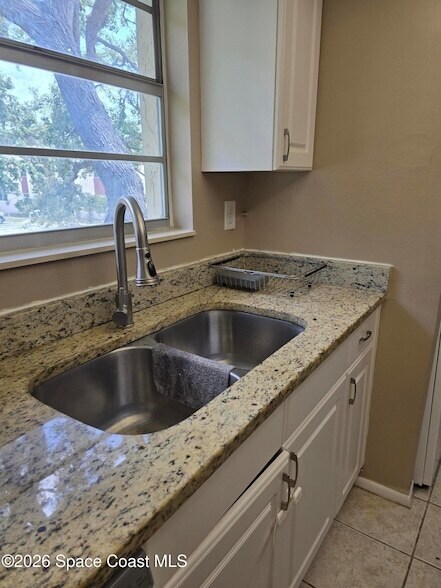 Building Photo - 3135 Shady Dell Ln
