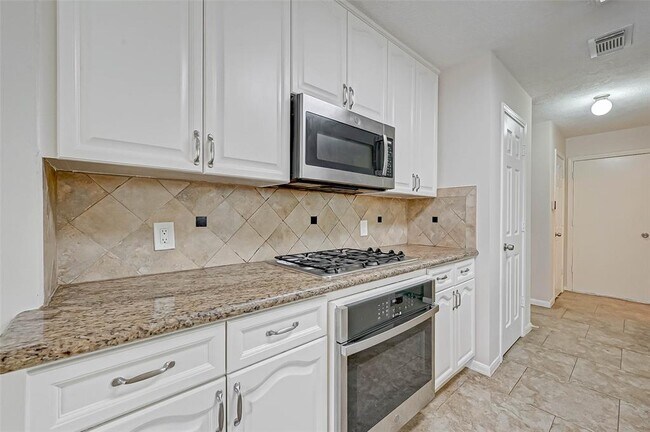 Building Photo - 1630 Berkoff Dr
