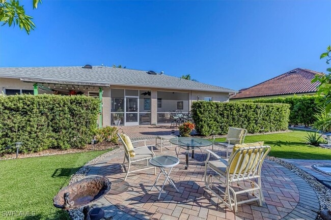 Building Photo - 27518 Pinecrest Ln