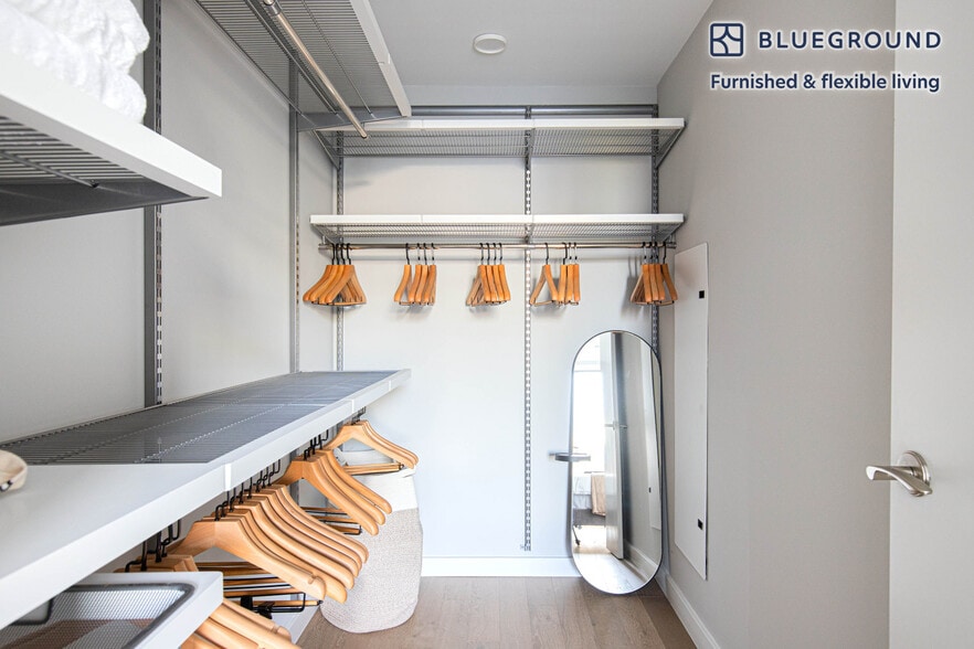 Building Photo - 3 Tingey Sq SE