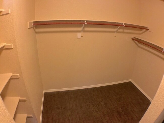 Building Photo - Mesquite Hills 3bed/2.5bath plus Loft REFRIG A/C Home!