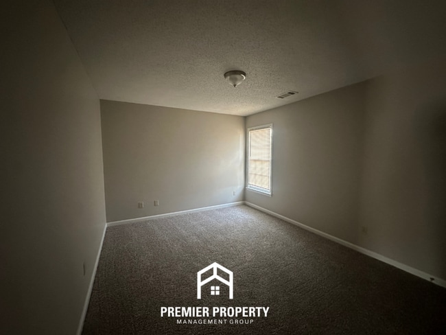 Building Photo - Massive 4BR/2.5BA Executive Home in Berryhill Farms | Cul-de-Sac & 3,300+ Sq Ft