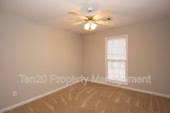 Building Photo - 59 Walnut Ct