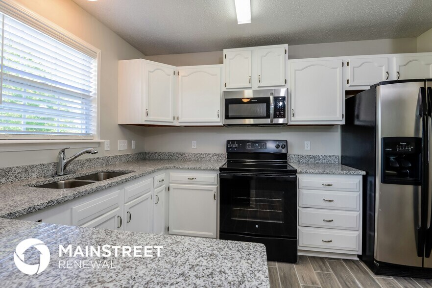 Building Photo - 4021 Landerwood Dr
