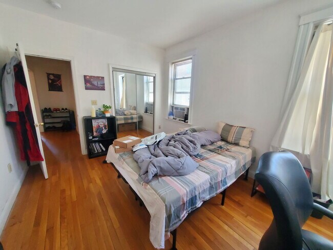Building Photo - 41 Egremont Rd