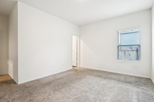 Building Photo - 13612 Buckalew St
