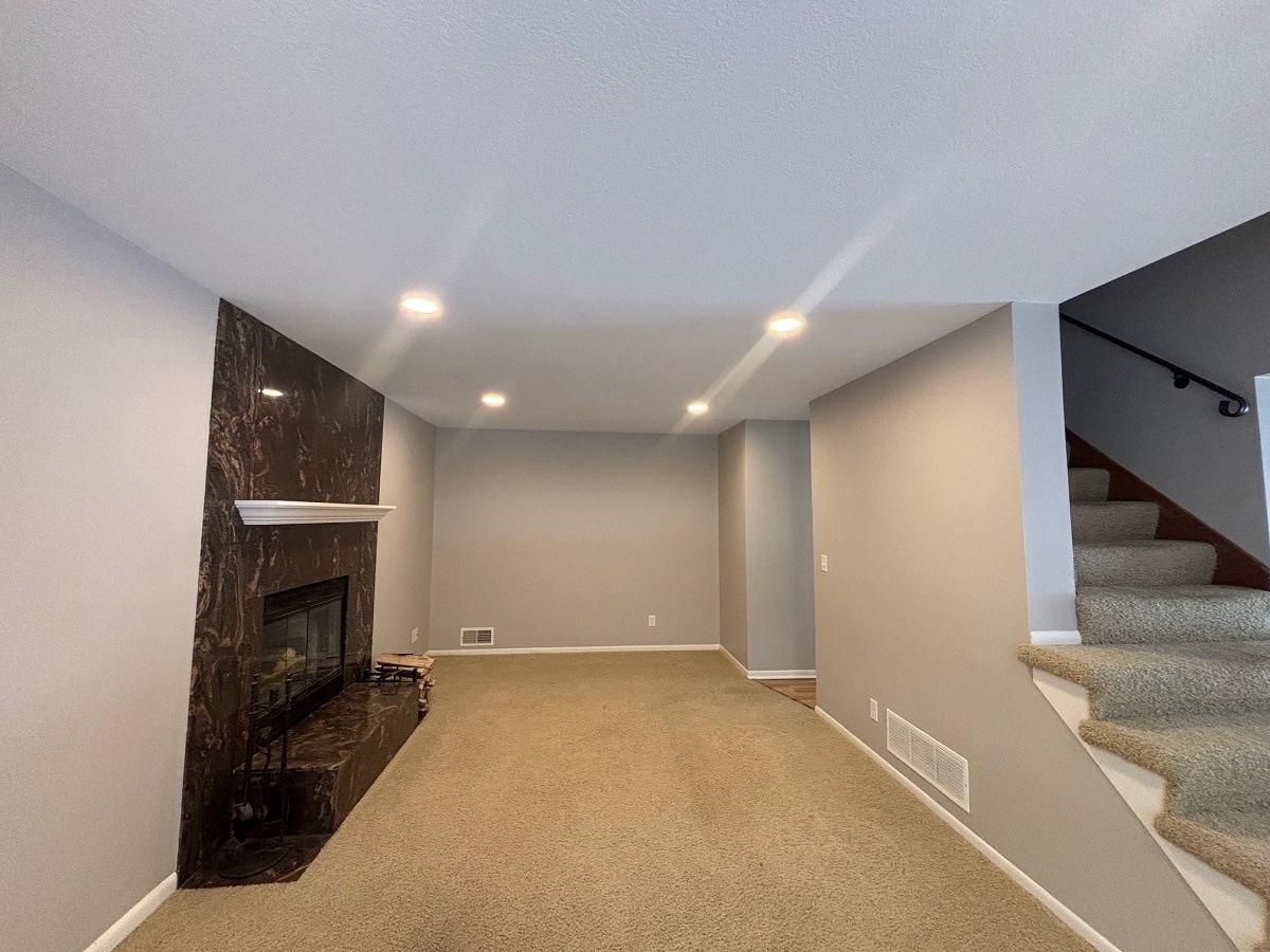 Building Photo - 11532 Carriage Ct