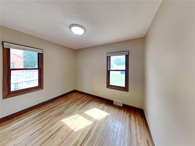 Building Photo - 5302 N Humboldt Ave