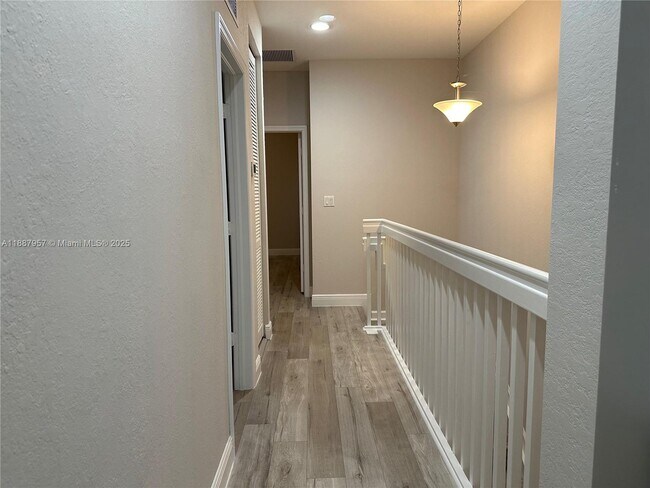 Building Photo - 15109 SW 113th Terrace