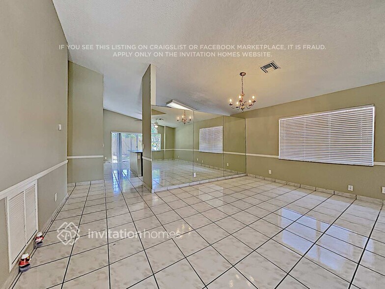 Building Photo - 8640 Tourmaline Blvd